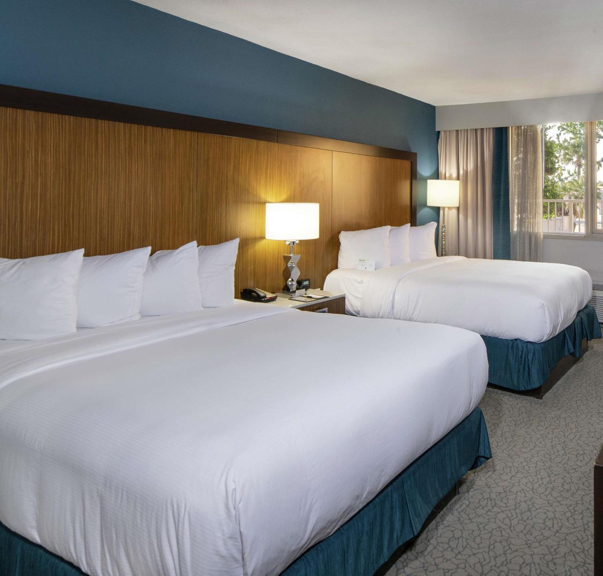 Doubletree By Hilton Hotel Jacksonville Airport Exterior foto